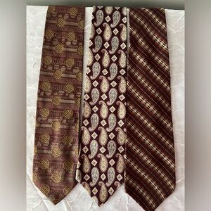 Bundle of 3 Men’s Elegant Paisley and Geometric Ties Set